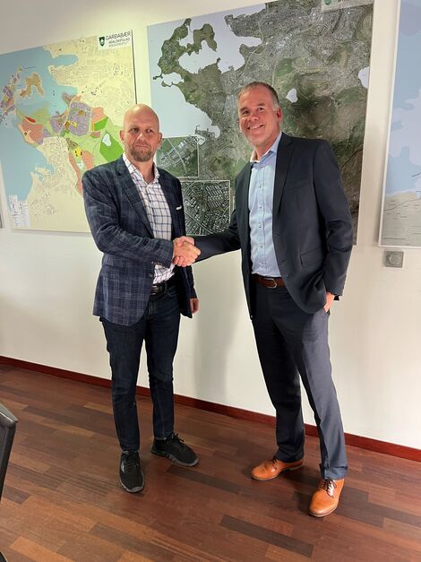 Almar Guðmundsson bæjarstjóri og Þorvaldur Gissurarson forstjóri ÞG verks